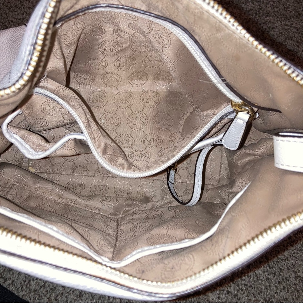 Michael Kors Bowery Large Hobo/Tote Bag in Optic White - Picture 11 of 11